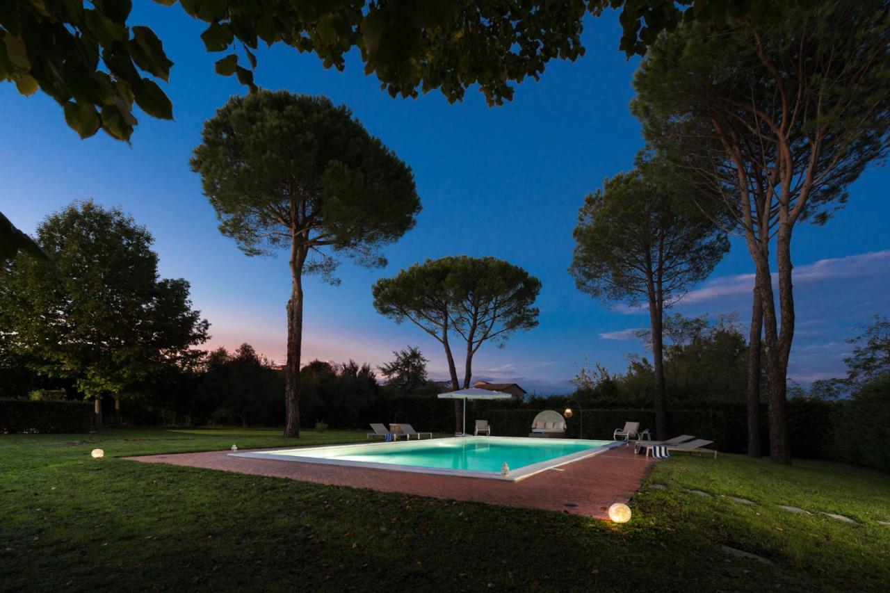 Villa Ines Charme Near Lucca Altopascio Exteriör bild